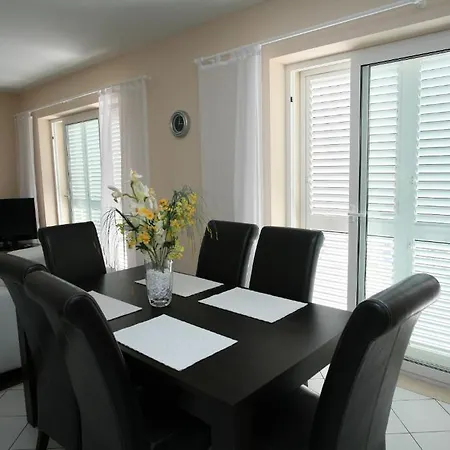 Luxury Mirula Apartament Sumartin