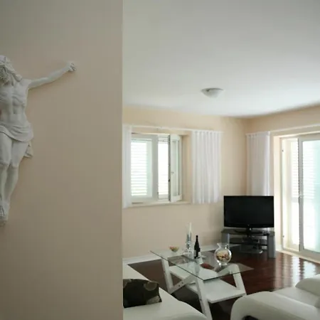 Apartament Luxury Mirula